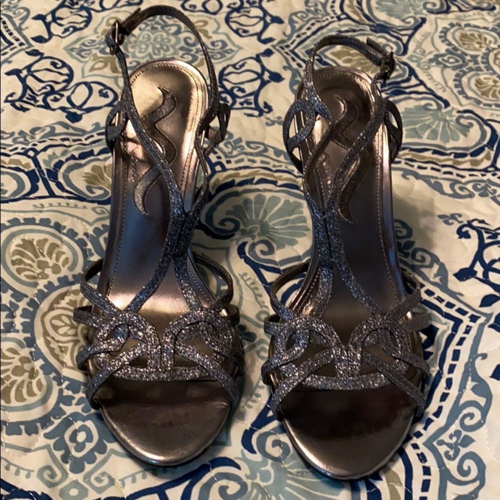 Charcoal gray glittery Heels